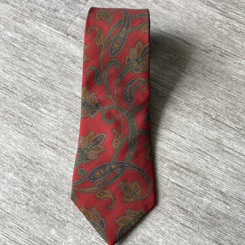 COACH vintage Floral Paisley 100% Silk Necktie made in Italy